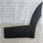 زه روی درب عقب چپ ایساکو کد 08507035 مناسب برای H30 CROSS - Image 3